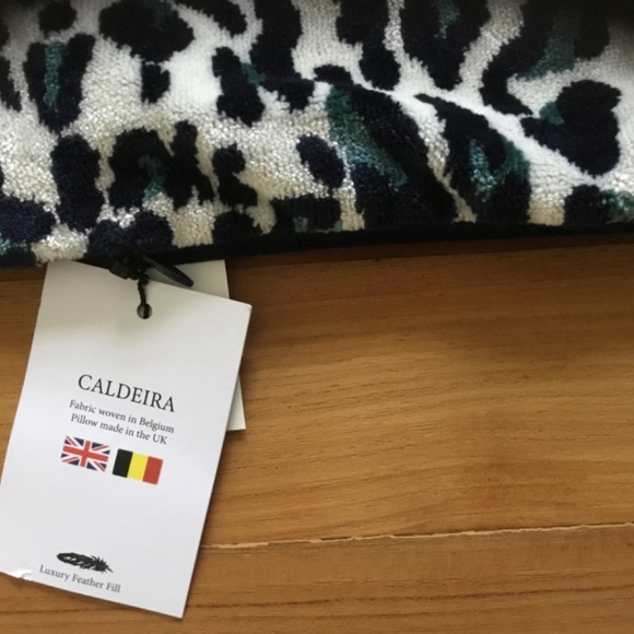 Caldeira Belgian Cut Velvet Cushion Cover Leopard Print - Picture 2 of 8